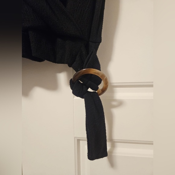 Additionelle Black Wrap Top size 1x - Picture 2 of 4